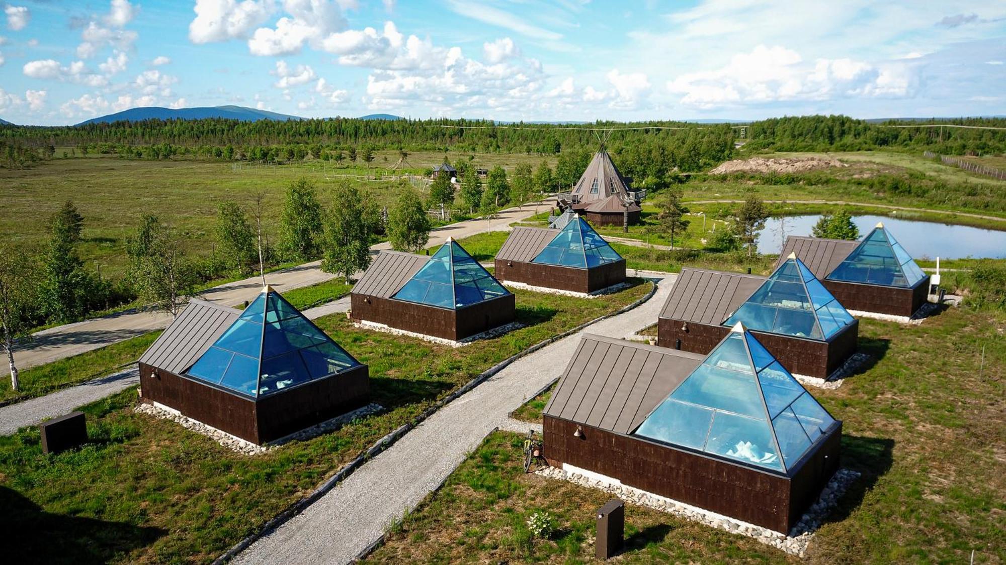 Aurora Pyramid Glass Igloos Kongas Exterior photo